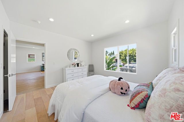 2896 W 14th Street, Los Angeles, CA 90006