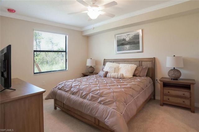 9826 Giaveno CIR 1514, Naples, FL 34113