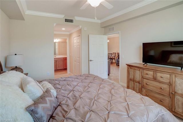 9826 Giaveno CIR 1514, Naples, FL 34113