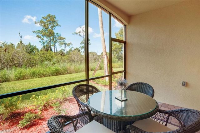 9826 Giaveno CIR 1514, Naples, FL 34113