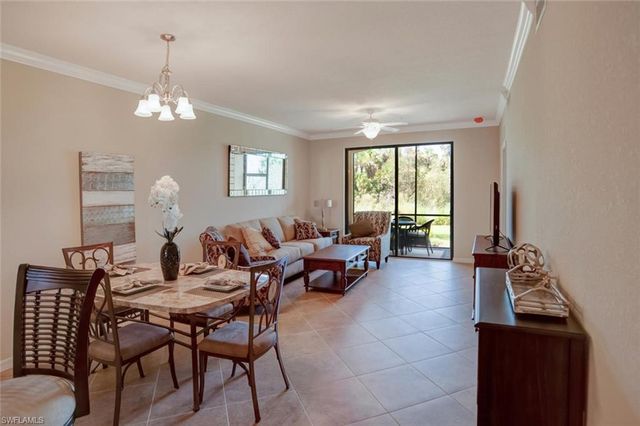 9826 Giaveno CIR 1514, Naples, FL 34113