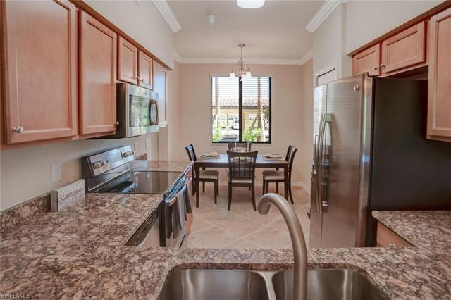 9826 Giaveno CIR 1514, Naples, FL 34113