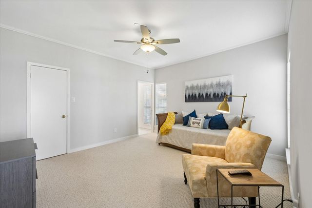 351 Lakeside Lane 201, Nassau Bay, TX 77058