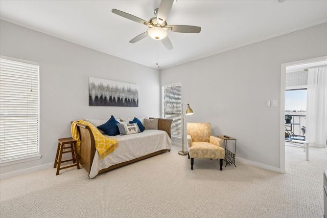 351 Lakeside Lane 201, Nassau Bay, TX 77058