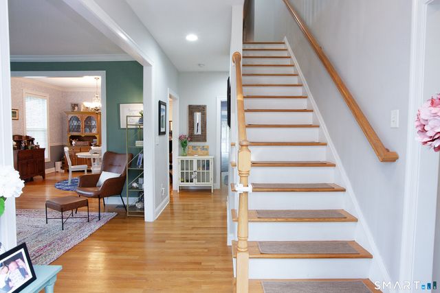 490 New Road, Avon, CT 06001