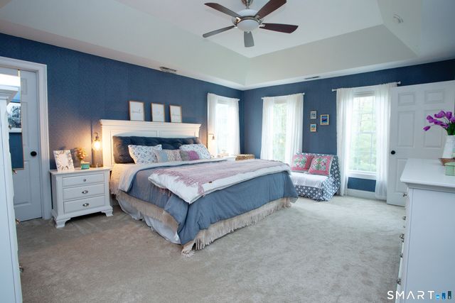 490 New Road, Avon, CT 06001