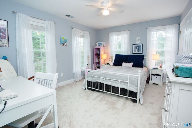 490 New Road, Avon, CT 06001