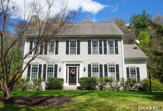 490 New Road, Avon, CT 06001