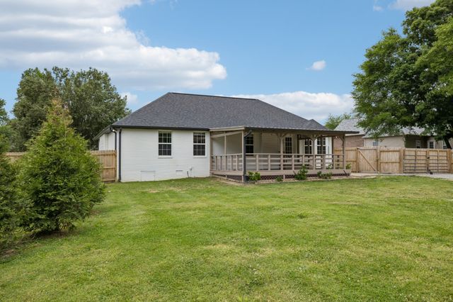 545 Sheath Cir, Lebanon, TN 37087