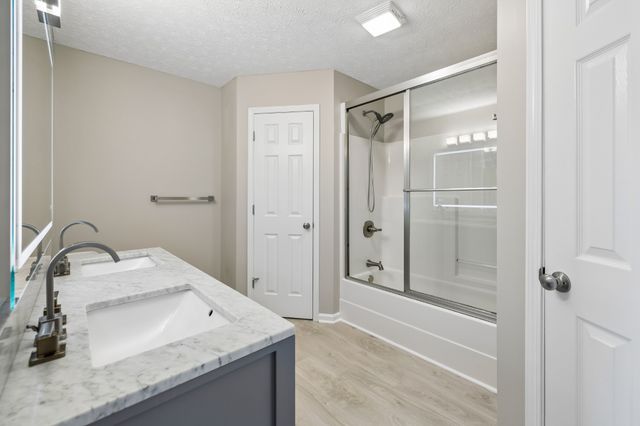 545 Sheath Cir, Lebanon, TN 37087