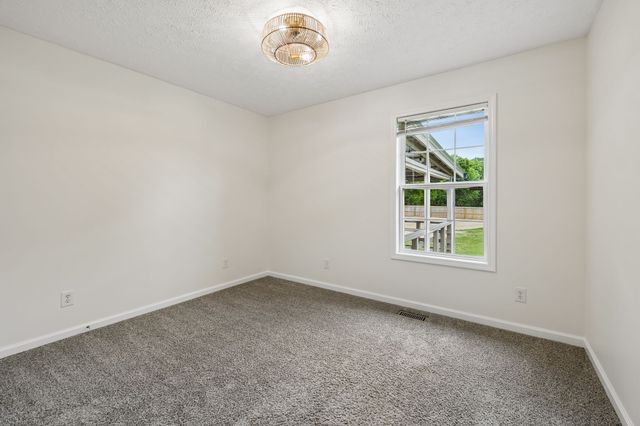 545 Sheath Cir, Lebanon, TN 37087
