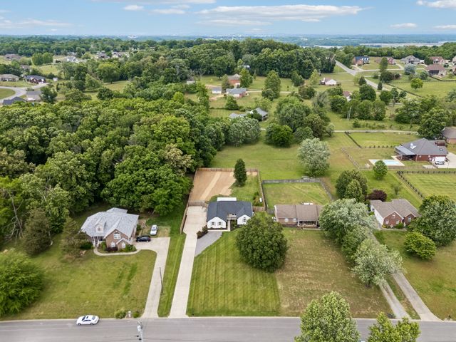 545 Sheath Cir, Lebanon, TN 37087