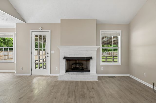 545 Sheath Cir, Lebanon, TN 37087