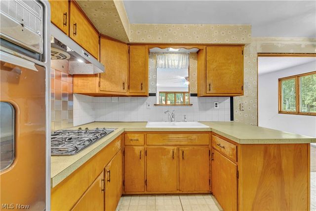 20559 Westwood Park Boulevard, Strongsville, OH 44149