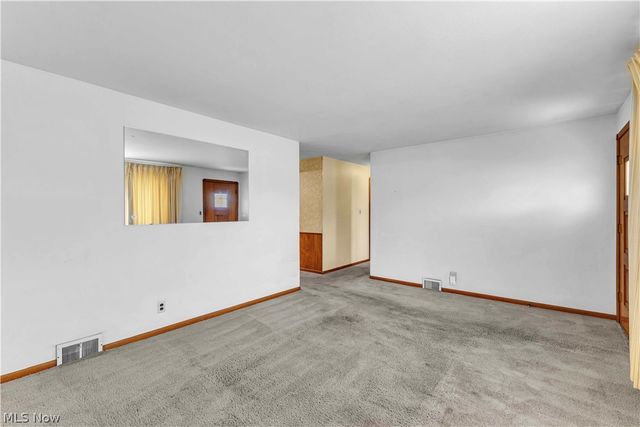 20559 Westwood Park Boulevard, Strongsville, OH 44149