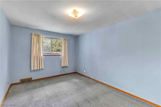 20559 Westwood Park Boulevard, Strongsville, OH 44149