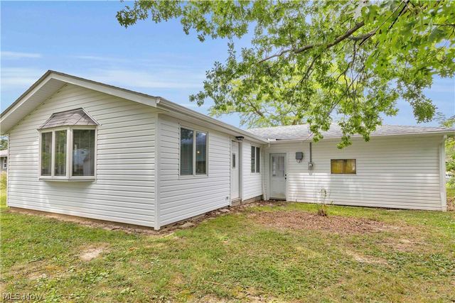 20559 Westwood Park Boulevard, Strongsville, OH 44149