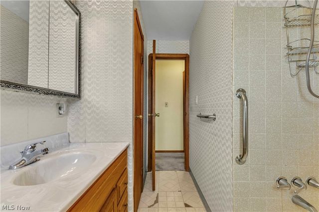 20559 Westwood Park Boulevard, Strongsville, OH 44149