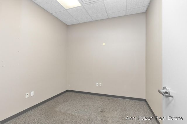 8516 Homestead Drive, Zeeland, MI 49464