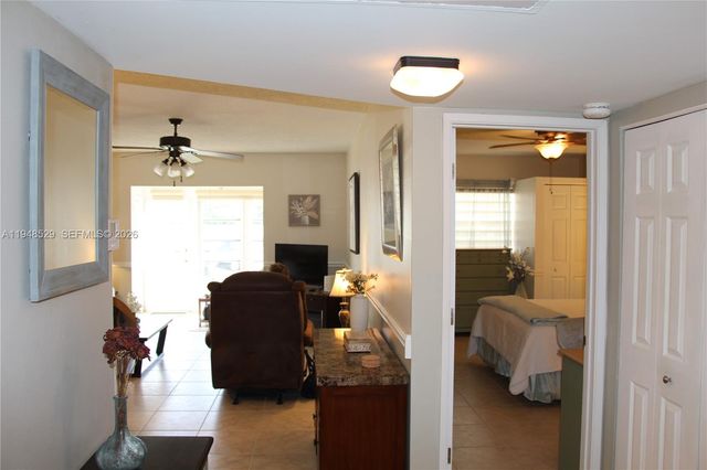 5620 SW 3rd Pl 114, Margate, FL 33068