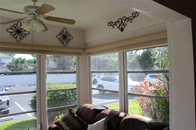 5620 SW 3rd Pl 114, Margate, FL 33068