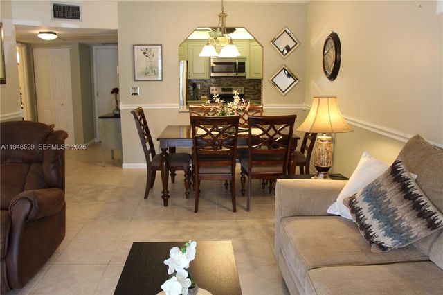 5620 SW 3rd Pl 114, Margate, FL 33068