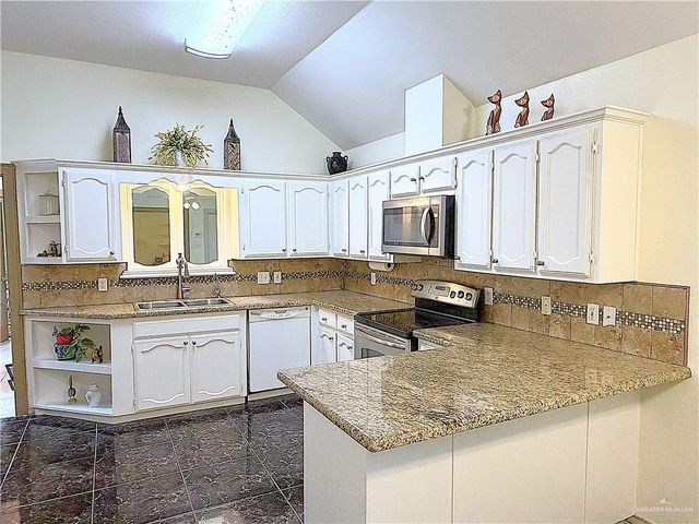 1305 N 48th Street, Mcallen, TX 78501