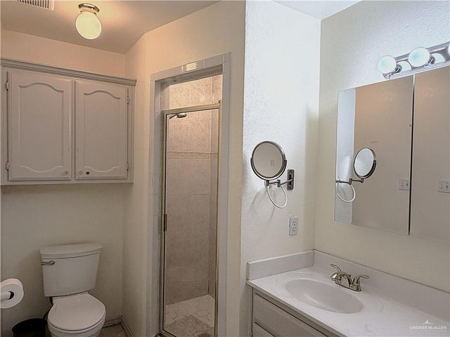 1305 N 48th Street, Mcallen, TX 78501