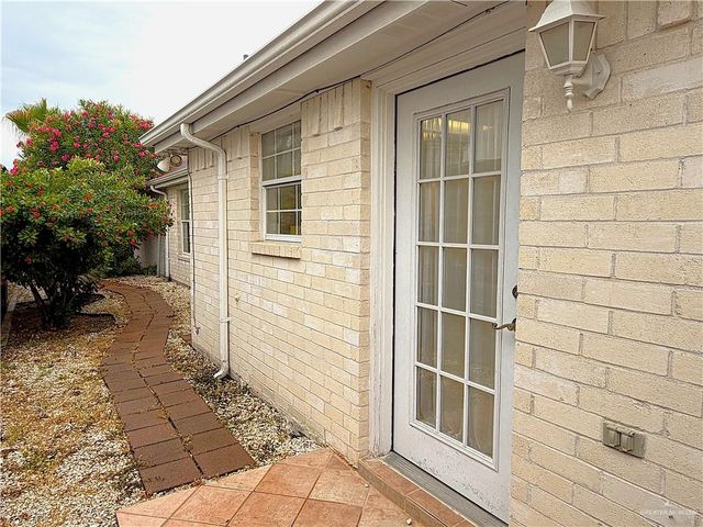 1305 N 48th Street, Mcallen, TX 78501