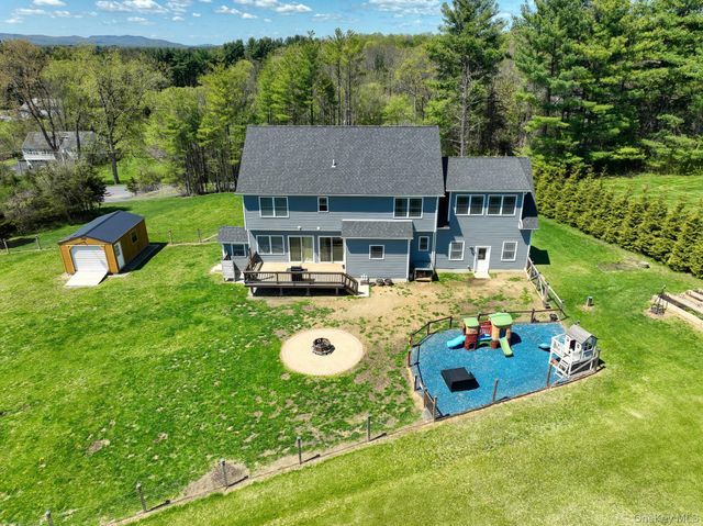 83 Lime Ridge Road, Poughquag, NY 12570