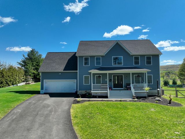 83 Lime Ridge Road, Poughquag, NY 12570