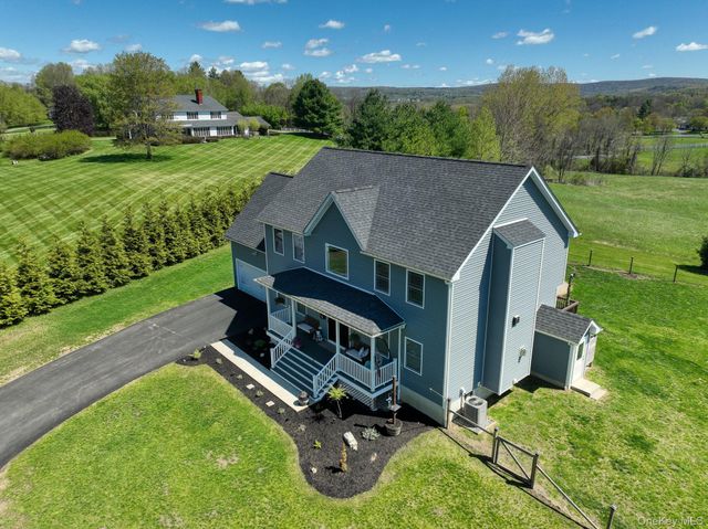 83 Lime Ridge Road, Poughquag, NY 12570