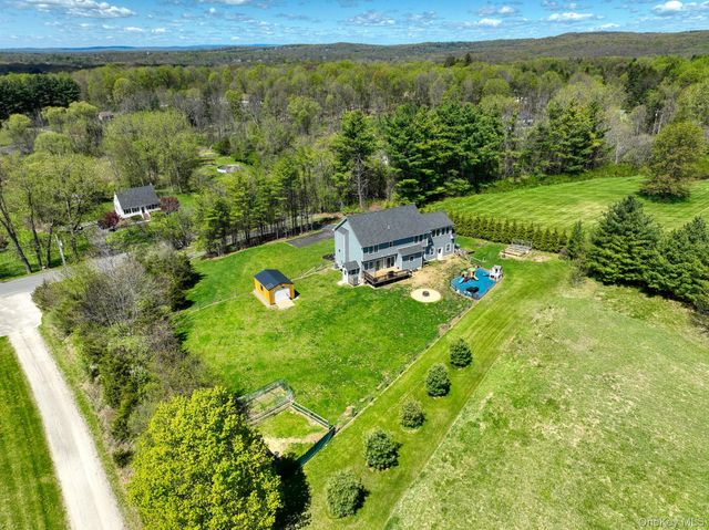 83 Lime Ridge Road, Poughquag, NY 12570