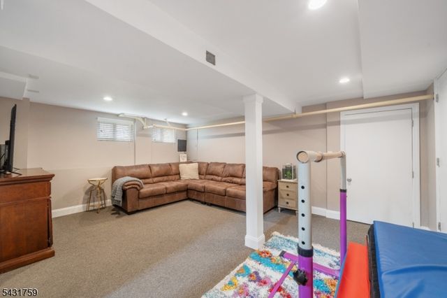 15 Valley Rd, Nutley Twp., NJ 07110