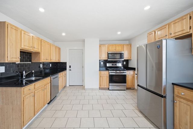 117 Quincy St 2, Quincy, MA 02169