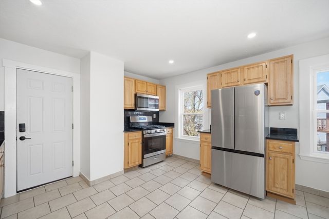 117 Quincy St 2, Quincy, MA 02169