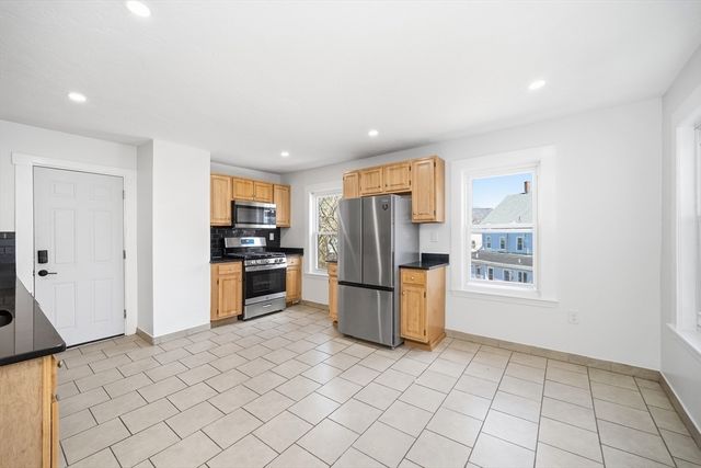 117 Quincy St 2, Quincy, MA 02169