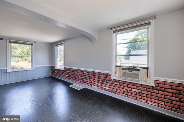 1310 CLARK ST, Lancaster, PA 17602