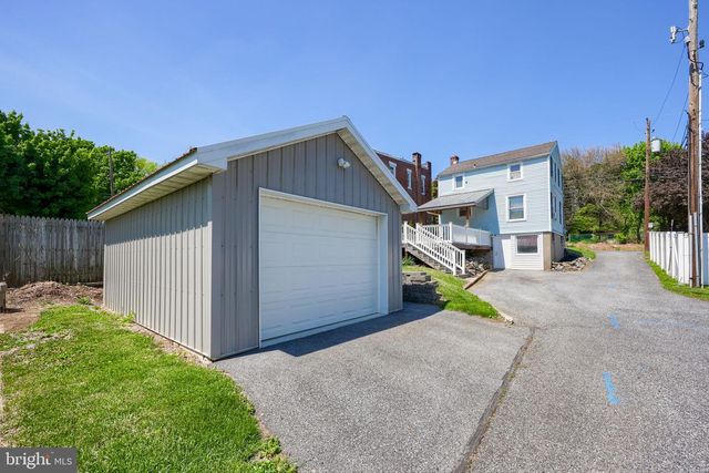1310 CLARK ST, Lancaster, PA 17602