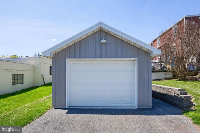 1310 CLARK ST, Lancaster, PA 17602