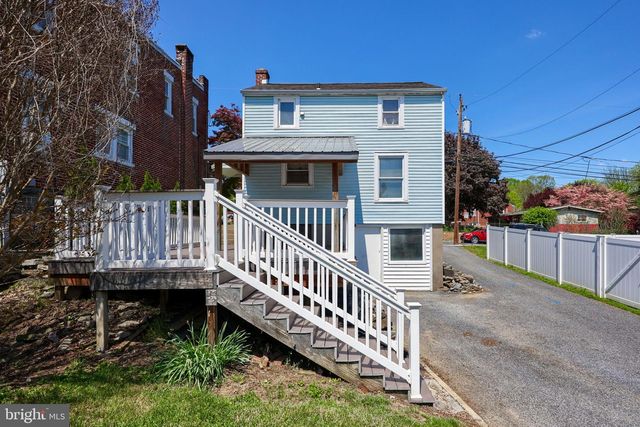 1310 CLARK ST, Lancaster, PA 17602