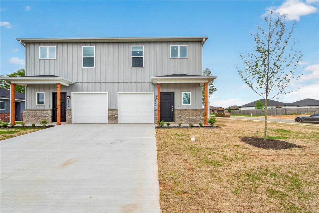 6802 SW Dignity Avenue, Bentonville, AR 72713