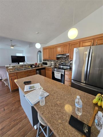 804 CARROUSEL LANE, Kissimmee, FL 34759