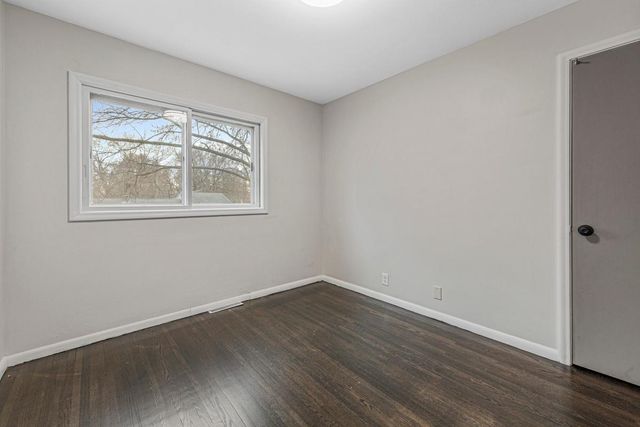 3633 Robinwood Terrace, Minnetonka, MN 55305