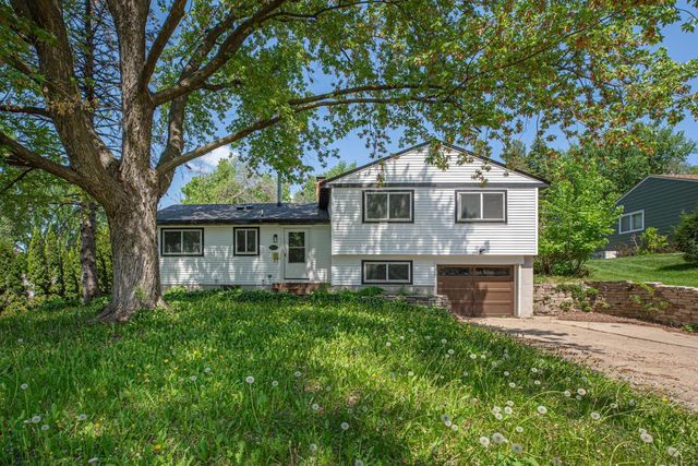 3633 Robinwood Terrace, Minnetonka, MN 55305