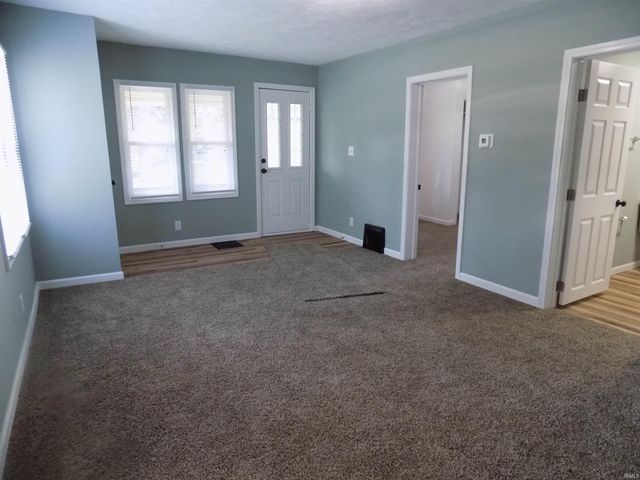 57932 Roys Avenue, Elkhart, IN 46517