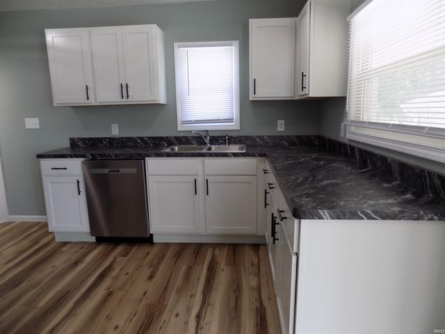 57932 Roys Avenue, Elkhart, IN 46517