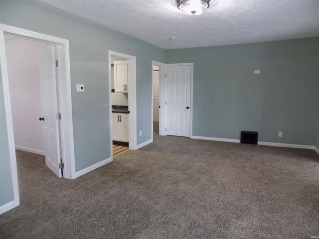 57932 Roys Avenue, Elkhart, IN 46517