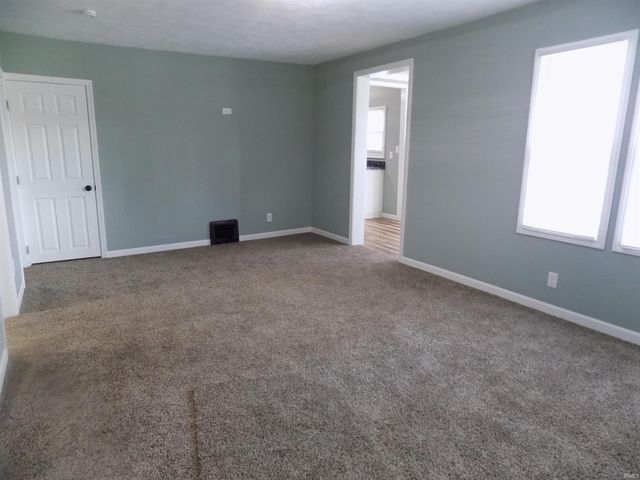 57932 Roys Avenue, Elkhart, IN 46517