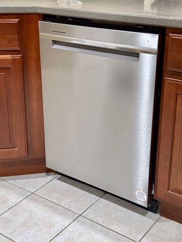 12856 Tahoe Drive, Huntley, IL 60142